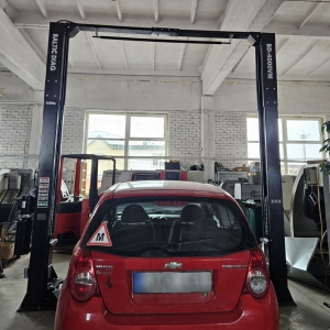 Double post lift with over top synchronization and 3 + 3 arms, 4T BD-4000VM33 | Baltic Diag