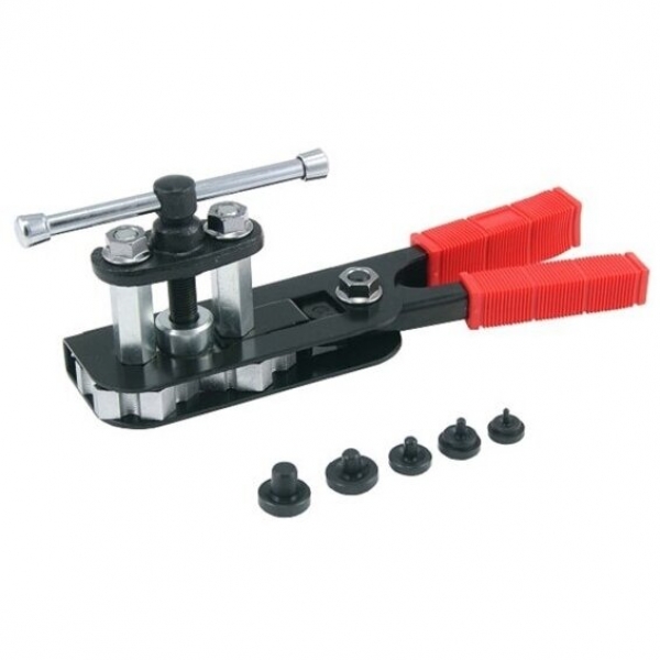 Brake pipe rolling tool