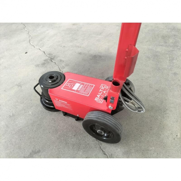 Pneumo-hydraulic jack 50 / 25 tons | Baltic Diag Pneumo-hydraulic jack 50 / 25 tons | Baltic Diag