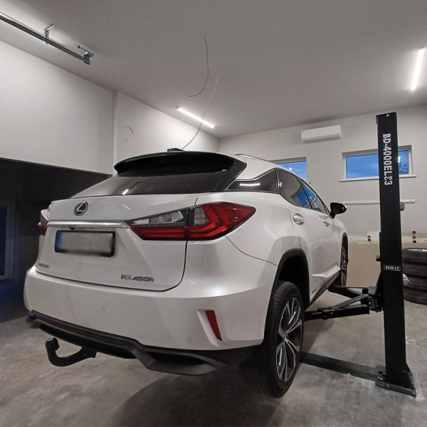 Double post lifter with electromagnetic safety locking, 3 + 3-steps arms 4t BD-4000EL33 | Baltic Diag