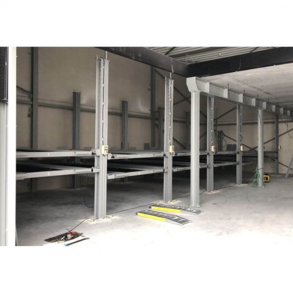 Four-post triple parking lift | Baltic Diag