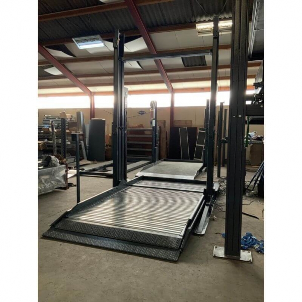 Two-post triple parking lift | Baltic Diag