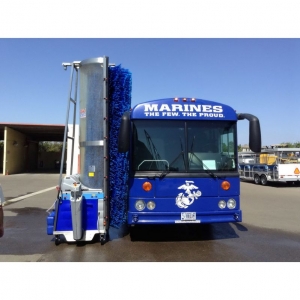 Self-propelled battery-powered washing machine for buses and trucks Speedy Wash 626 EZ | Baltic Diag