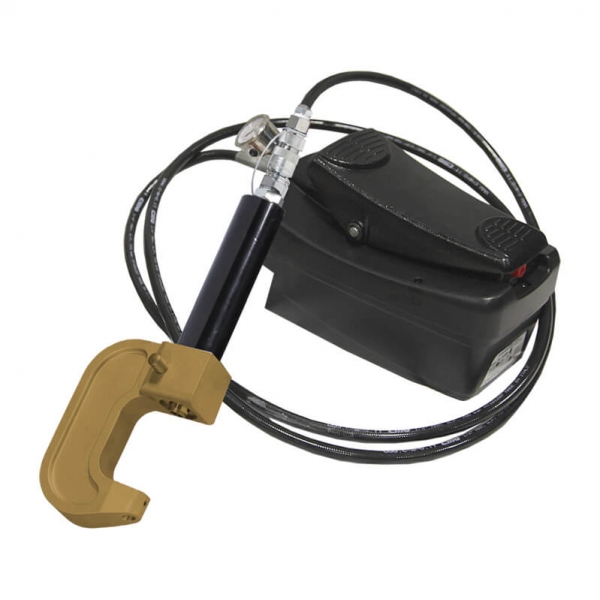 Riveting system with hydraulic pump, 6 t, 34 mm C-Arm, and universal die set Riveting system with hydraulic pump, 6 t, 34 mm C-Arm, and universal die set