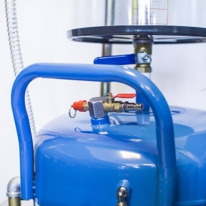 Air-operated wasted oil drainer, extractor, Castex 80l | Baltic Diag Air-operated wasted oil drainer, extractor, Castex 80l | Baltic Diag