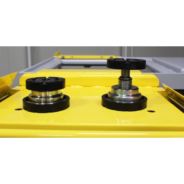 Car body straightening stand Master 3700 BT 2RO | Baltic Diag