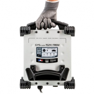 Battery charger GYSFLASH 15.24 XTREM | Baltic Diag