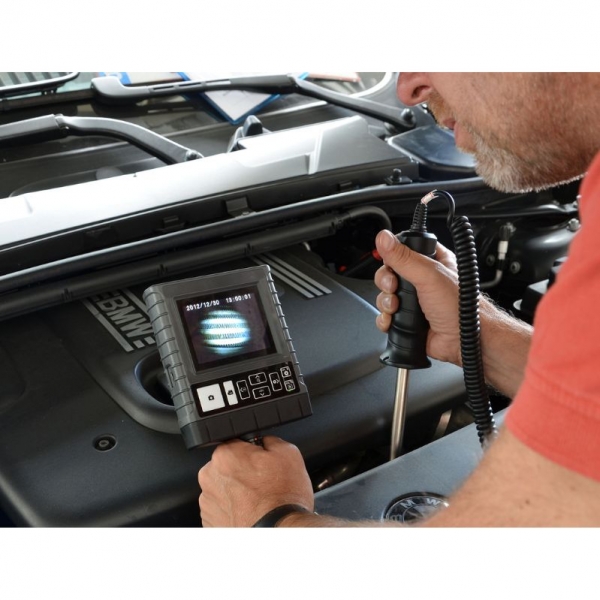 Handheld videoscope with 28 mm IP68 camera | Baltic Diag