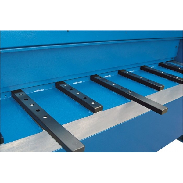 Metal cutting guillotine, Knuth KTM B 1304 NC | Baltic Diag