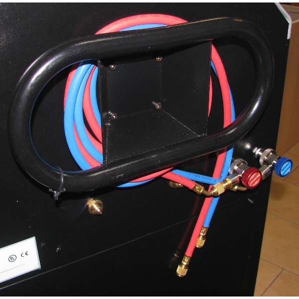 Semi-automatic air conditioning service station BD 220 | Baltic Diag