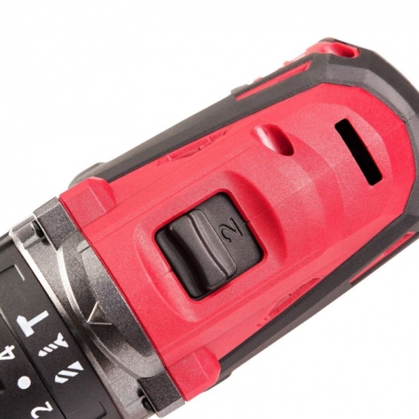 Аккумуляторная дрель-шуруповерт с ударным режимом и 74 аксессуарами | Baltic Diag