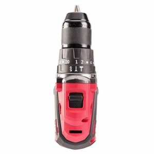 Аккумуляторная дрель-шуруповерт с ударным режимом и 74 аксессуарами | Baltic Diag