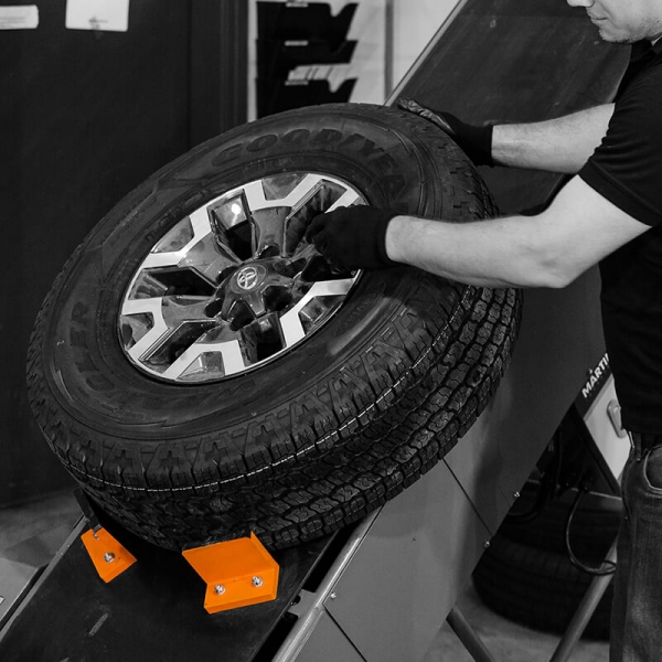 Tire Conveyor Martins Industries TC-18 | Baltic Diag Tire Conveyor Martins Industries TC-18 | Baltic Diag