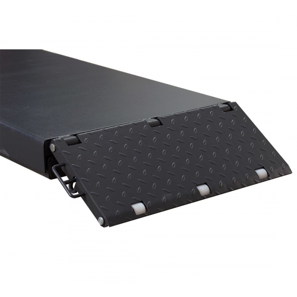 The double scissor lift is 3000 kg mounted on the floor | Baltic Diag