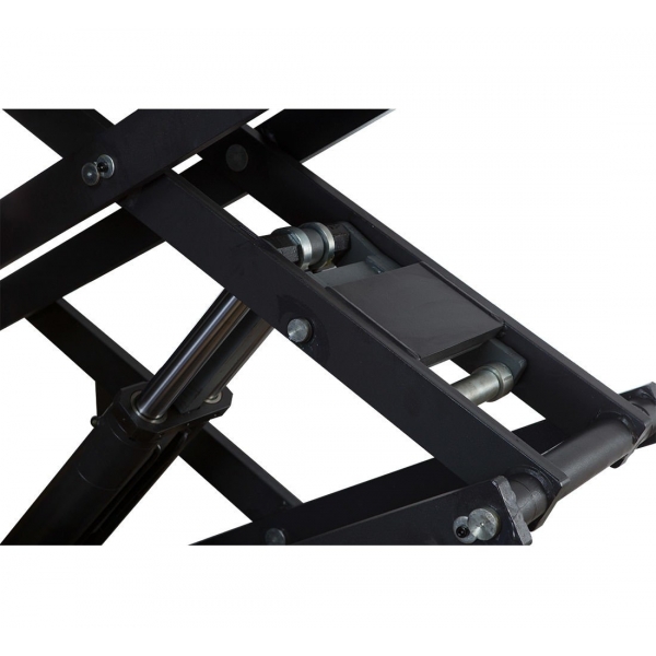 The double scissor lift is 3000 kg mounted on the floor | Baltic Diag