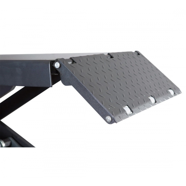 The double scissor lift is 3000 kg mounted on the floor | Baltic Diag