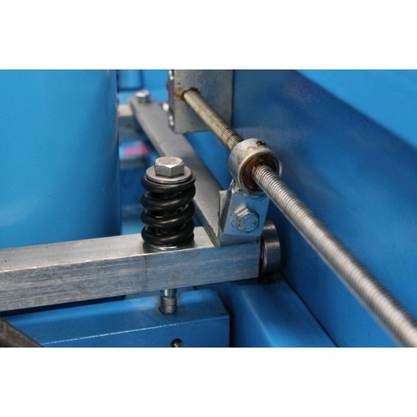 Электрический пресс с ручной лебёдкой 150 тонн Mammuth | Baltic Diag