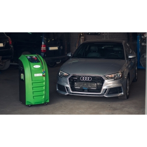 Semi-automatic air conditioning service station BD 220 | Baltic Diag