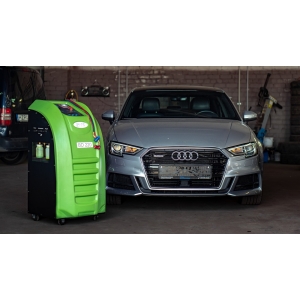 Semi-automatic air conditioning service station BD 220 | Baltic Diag