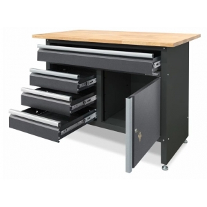 A workbench with a wooden surface | Baltic Diag A workbench with a wooden surface | Baltic Diag