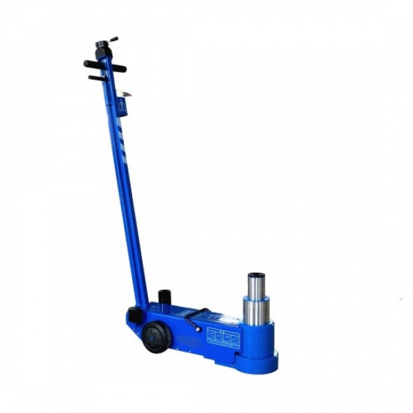 Pneumatic-hydraulic jack with two-stage cylinder T22050