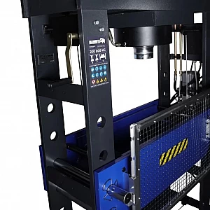 Mammuth electric press, 200 t