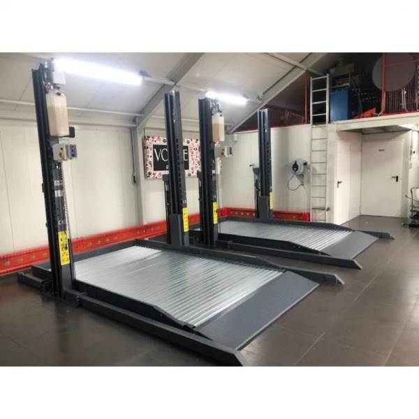 Freestanding two-post parking lift for heated floors