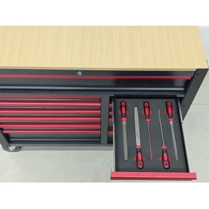 Instrumentu ratiņi ar 471 instrumentu BD-37