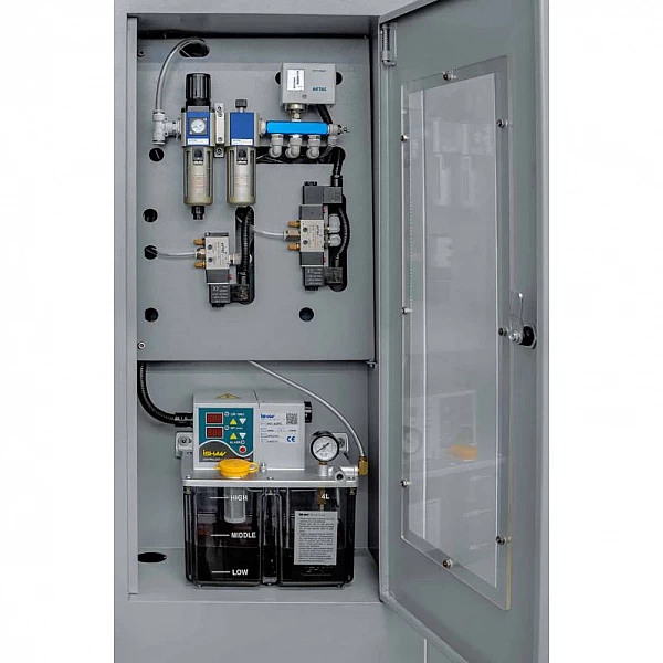 Станок для фрезерной обработки металла с ЧПУ Holzmann CF500_400V