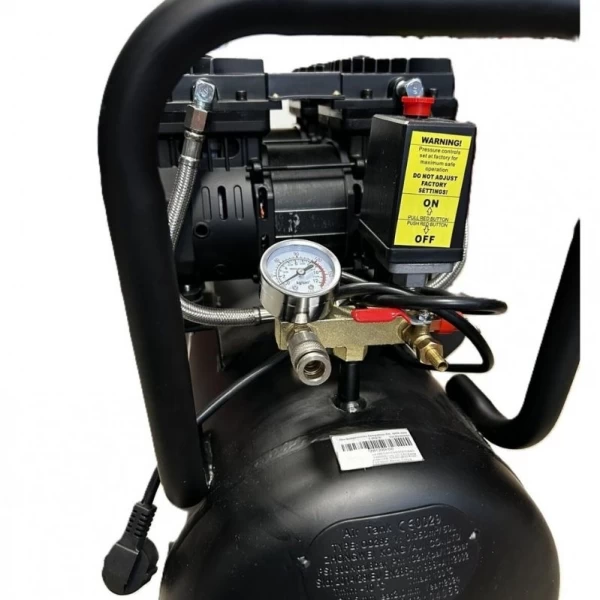 Oil-free air compressor 50 L, 420 L/min, 8 bar