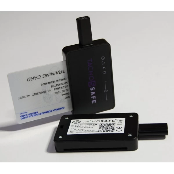 Тахограф и считыватель карт водителя Tacho5Safe