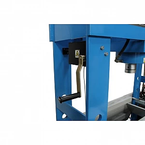 Electric press with hand winch 150 ton Mammuth